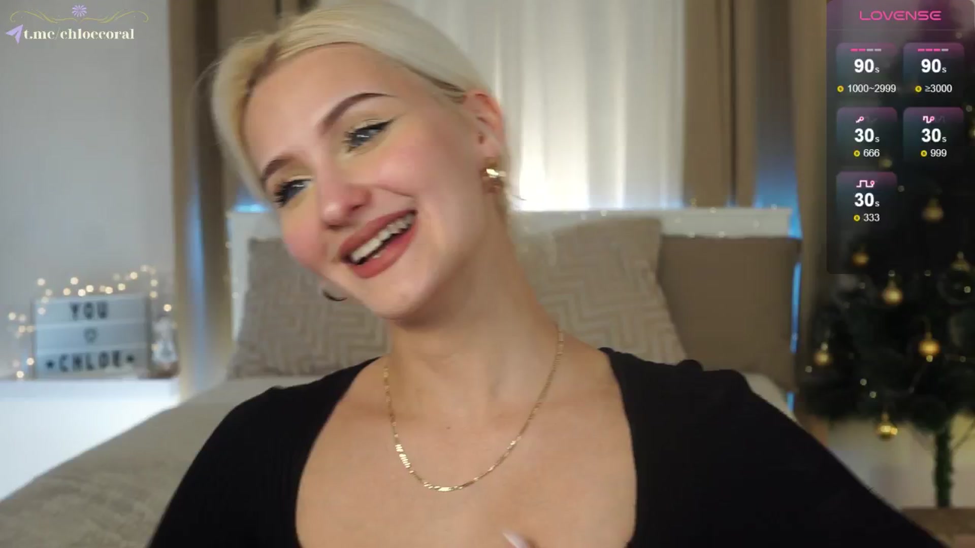 Gallery image thumbnail from ChloeCoral's myfreecams stream on, 12/12/2024, 20:54 image 17 of 20