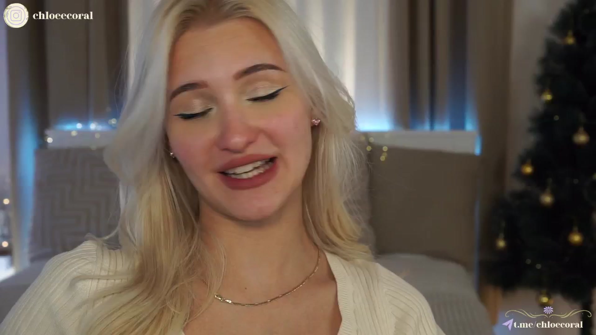 Gallery image thumbnail from ChloeCoral's myfreecams stream on, 12/24/2024, 24:08 image 6 of 20