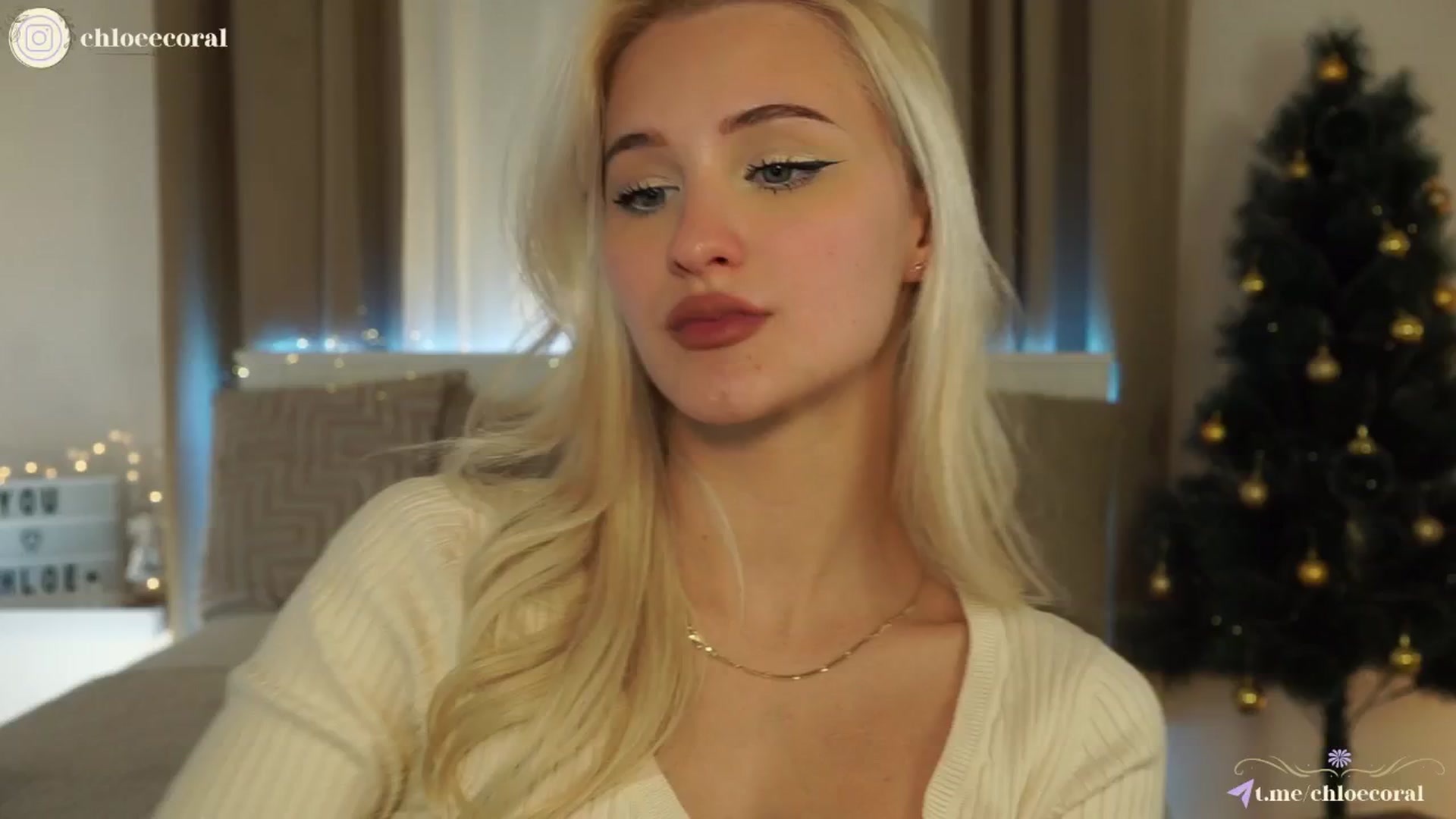 Gallery image thumbnail from ChloeCoral's myfreecams stream on, 12/24/2024, 24:08 image 9 of 20