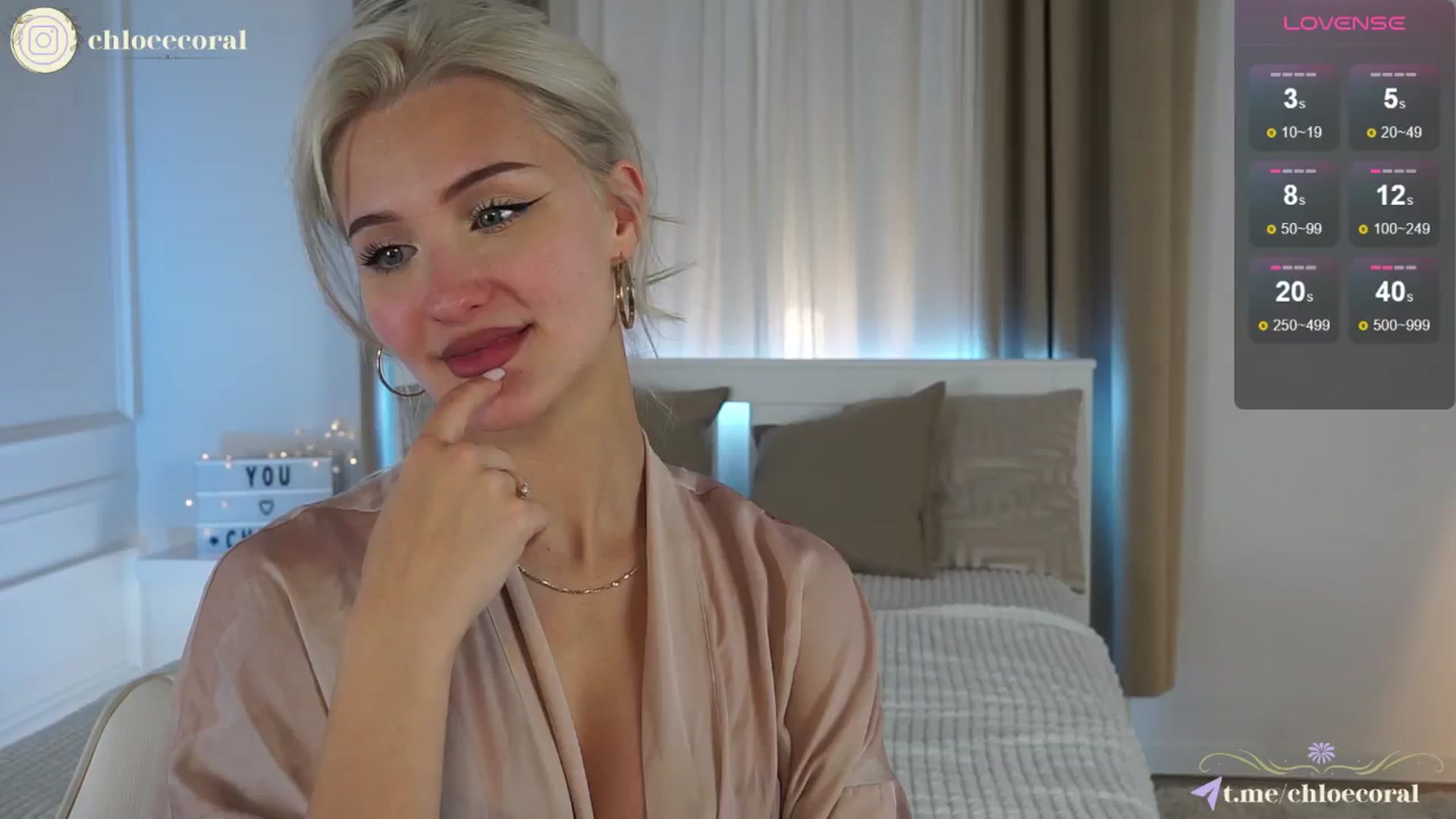 Gallery image thumbnail from ChloeCoral's myfreecams stream on, 01/16/2025, 23:11 image 15 of 20