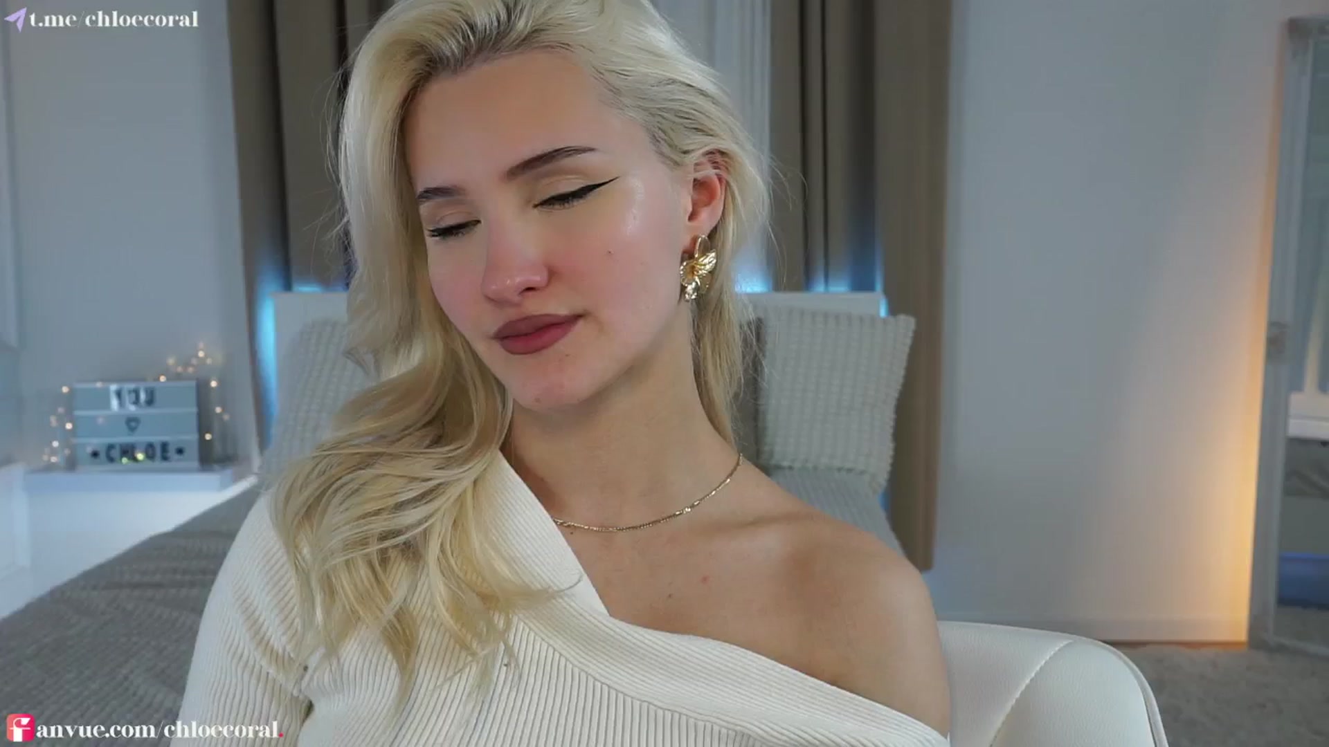 Gallery image thumbnail from ChloeCoral's myfreecams stream on, 02/01/2025, 23:15 image 19 of 20
