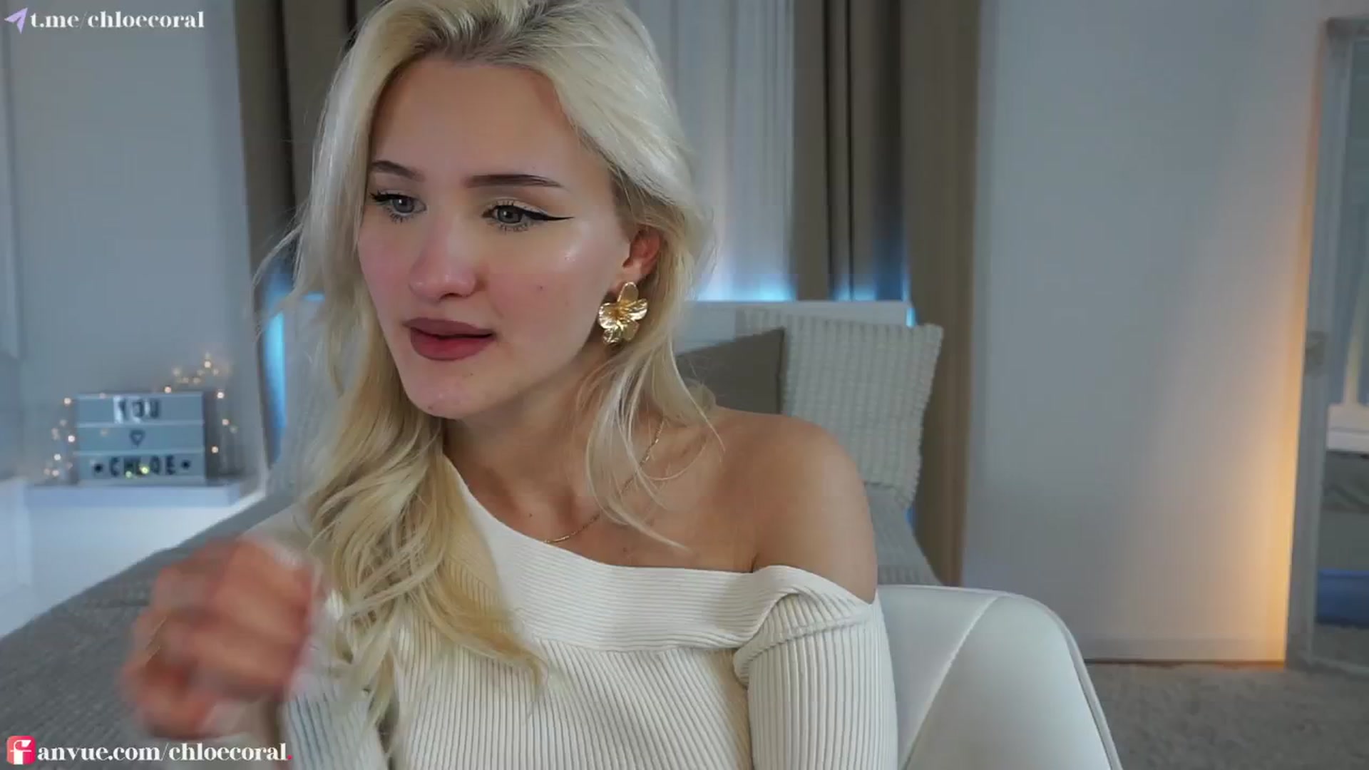 Gallery image thumbnail from ChloeCoral's myfreecams stream on, 02/01/2025, 23:15 image 8 of 20