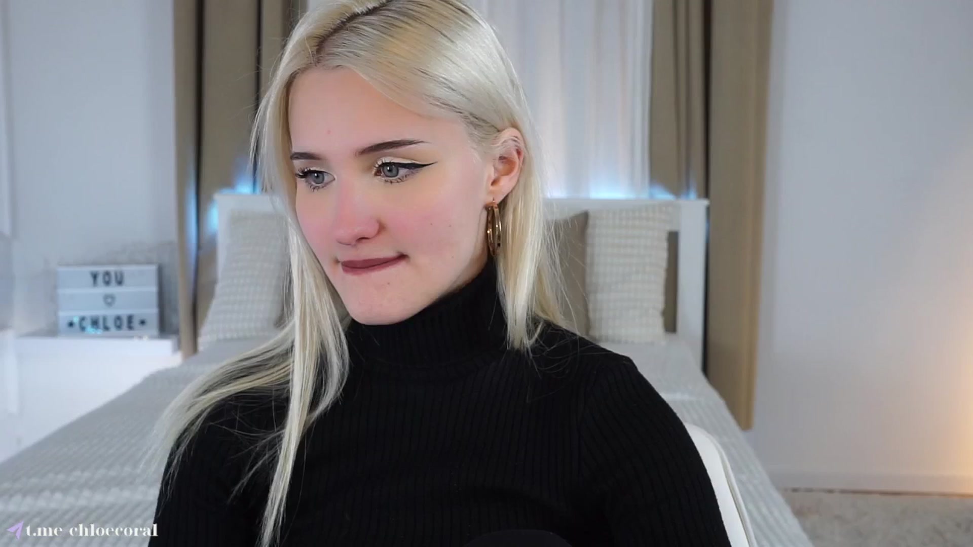 Gallery image thumbnail from ChloeCoral's myfreecams stream on, 02/17/2025, 22:45 image 18 of 20