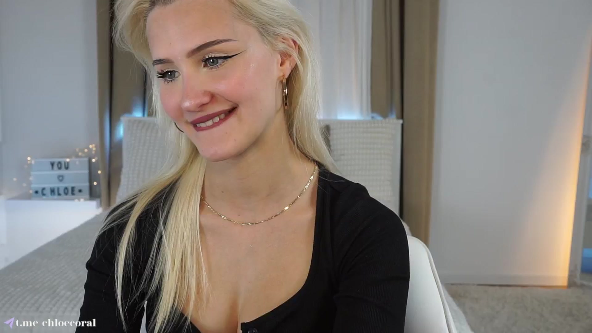 Gallery image thumbnail from ChloeCoral's myfreecams stream on, 02/24/2025, 19:27 image 3 of 20