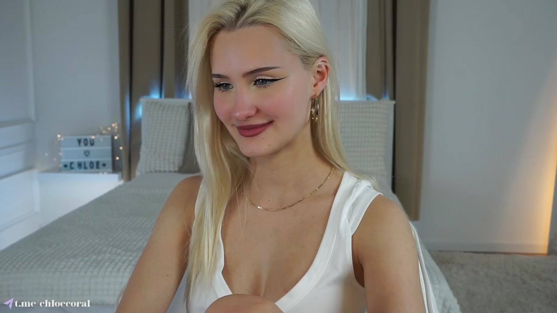 Gallery image thumbnail from ChloeCoral's myfreecams stream on, 02/24/2025, 22:59 image 10 of 20