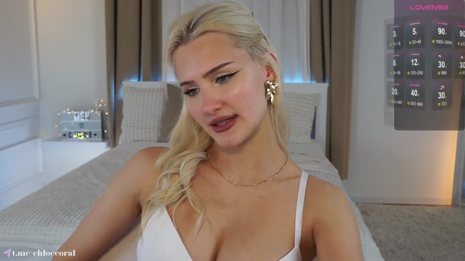 Gallery image thumbnail from ChloeCoral's myfreecams stream on, 02/25/2025, 20:43 image 19 of 20