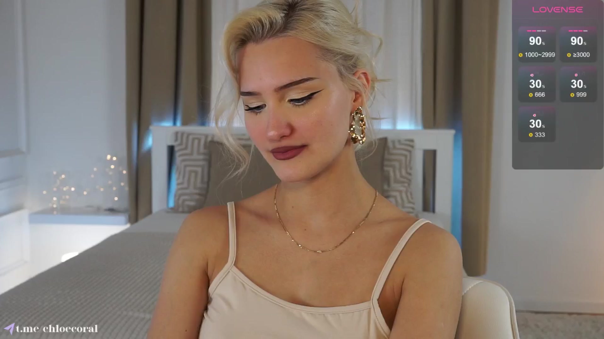 Gallery image thumbnail from ChloeCoral's myfreecams stream on, 03/01/2025, 18:31 image 3 of 20