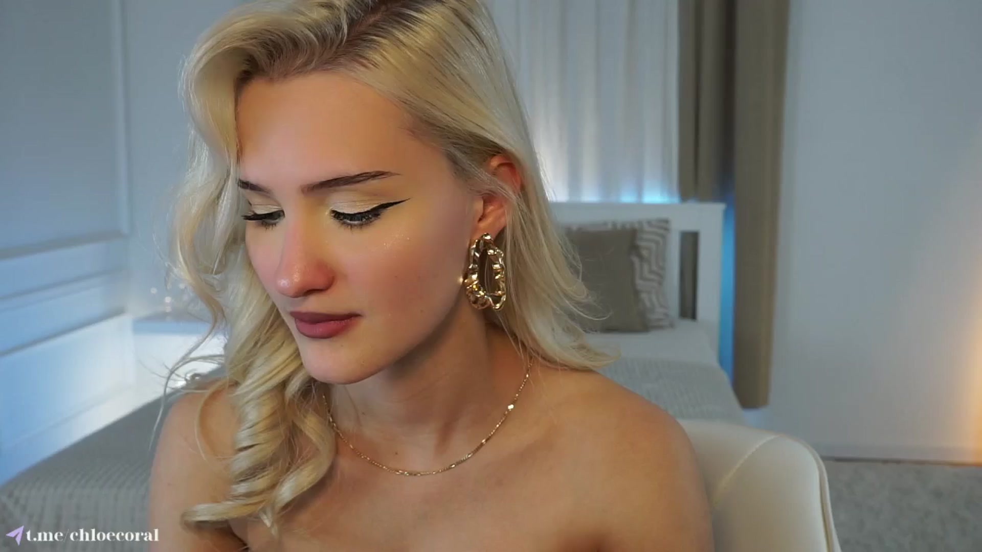 Gallery image thumbnail from ChloeCoral's myfreecams stream on, 03/01/2025, 21:13 image 5 of 20