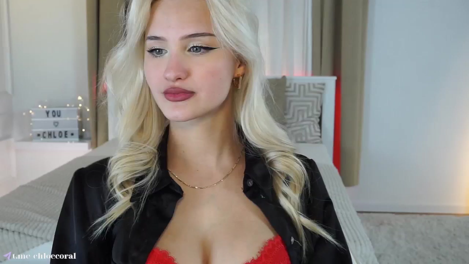 Gallery image thumbnail from ChloeCoral's myfreecams stream on, 03/04/2025, 01:37 image 3 of 20