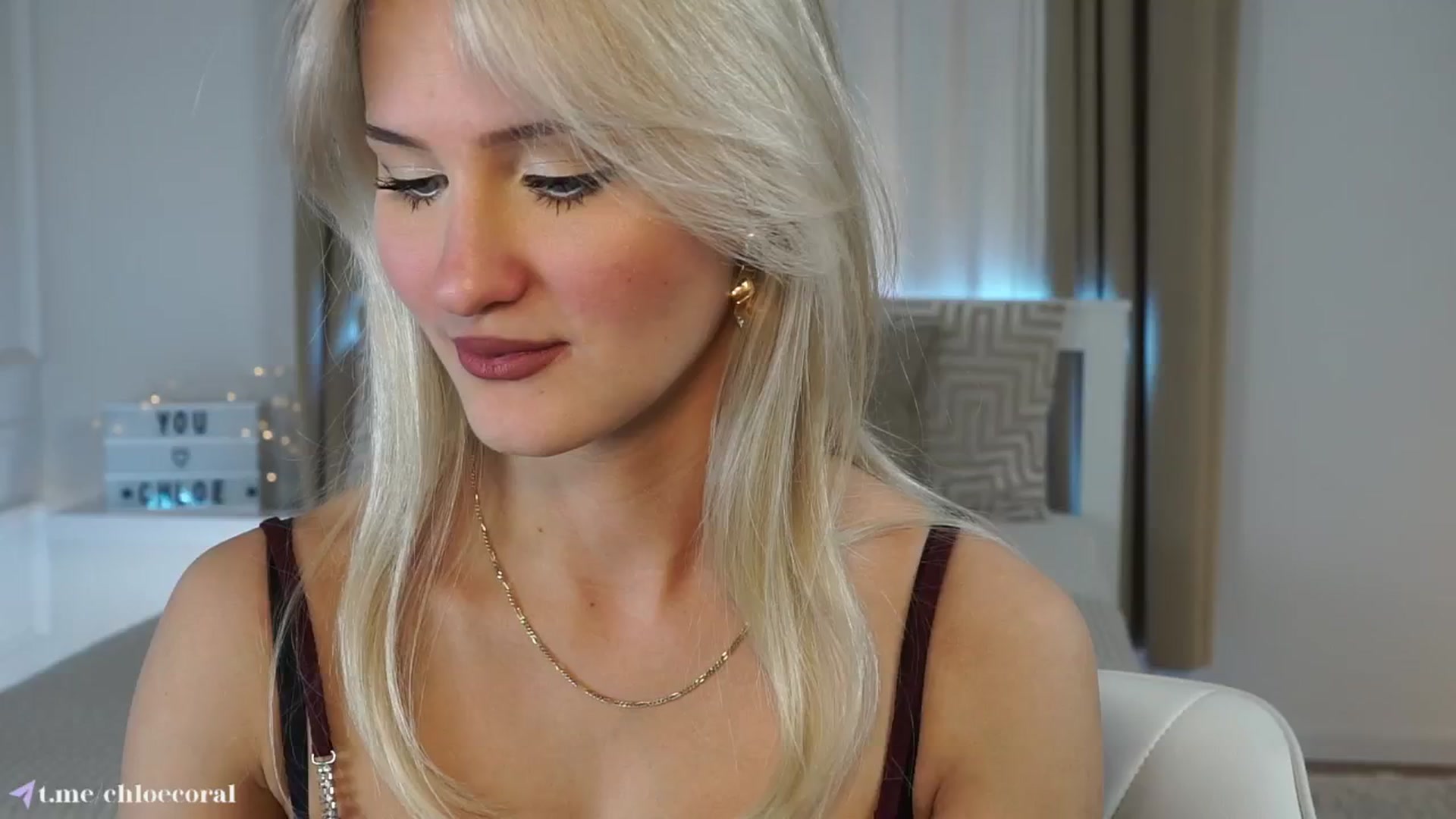 Gallery image thumbnail from ChloeCoral's myfreecams stream on, 03/07/2025, 20:21 image 4 of 20