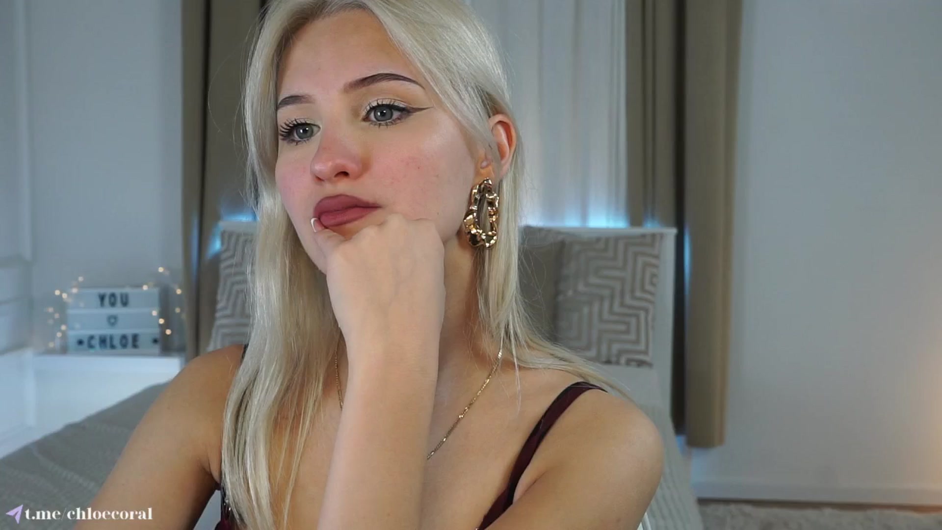 Gallery image thumbnail from ChloeCoral's myfreecams stream on, 03/08/2025, 24:13 image 19 of 20