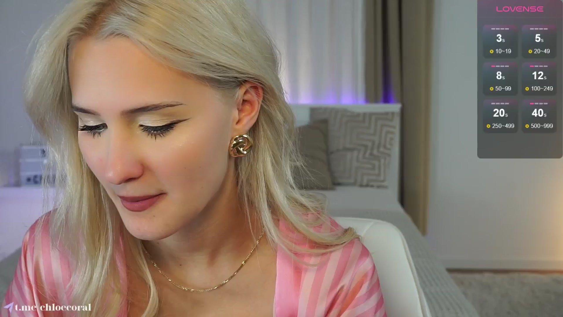 Gallery image thumbnail from ChloeCoral's myfreecams stream on, 03/08/2025, 22:41 image 17 of 20