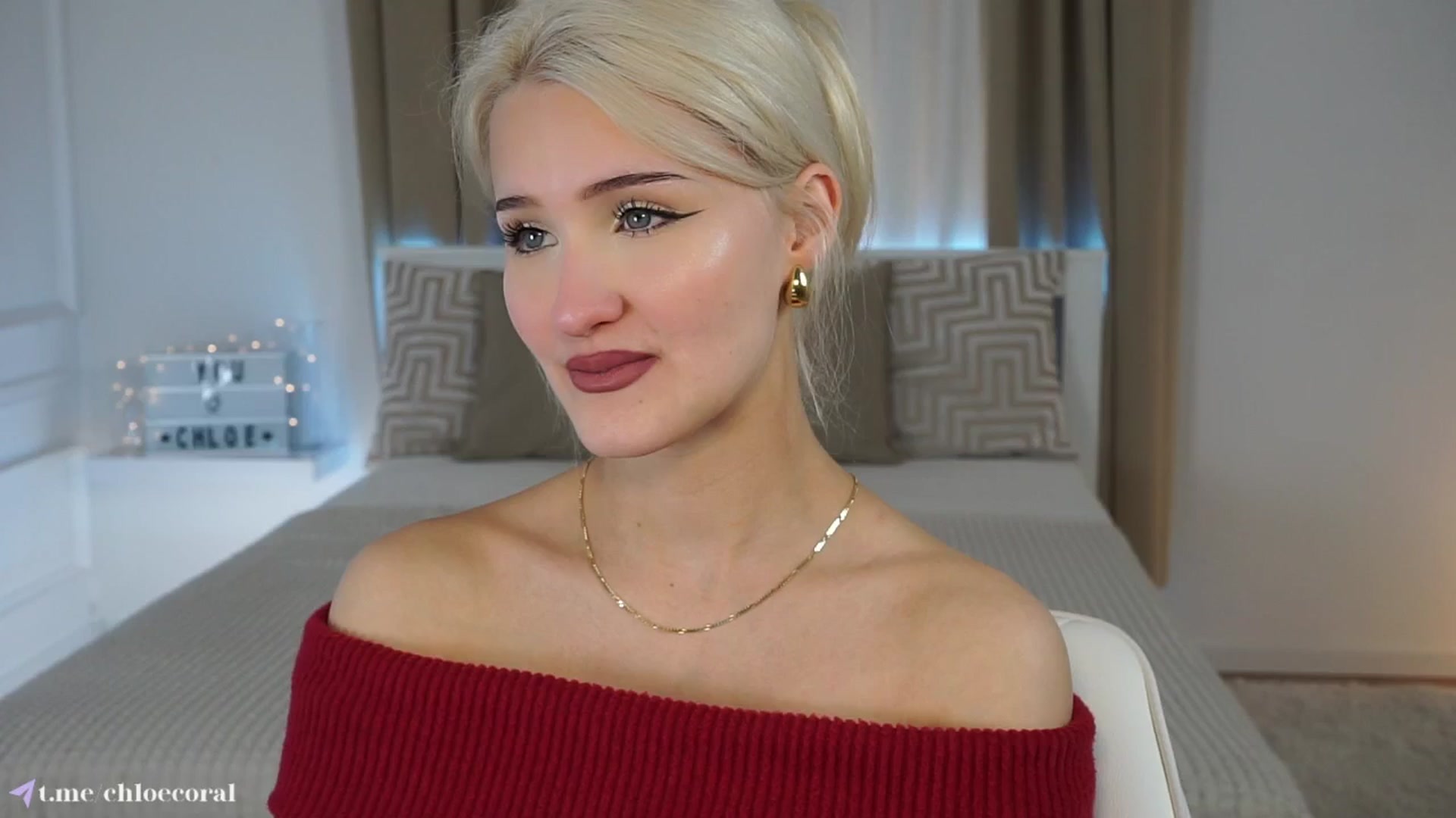 Gallery image thumbnail from ChloeCoral's myfreecams stream on, 03/11/2025, 17:44 image 9 of 20