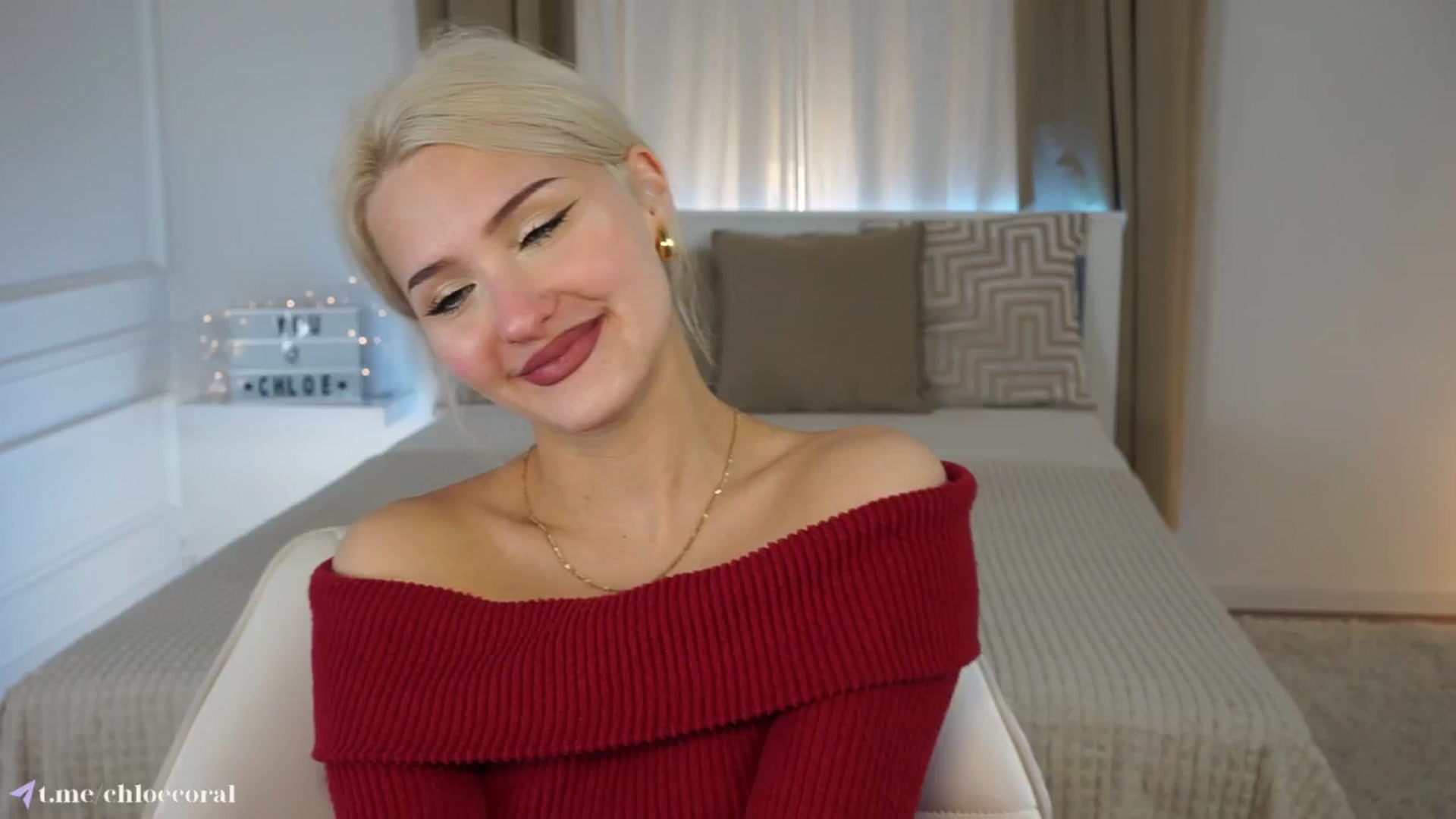 Gallery image thumbnail from ChloeCoral's myfreecams stream on, 03/11/2025, 17:44 image 2 of 20
