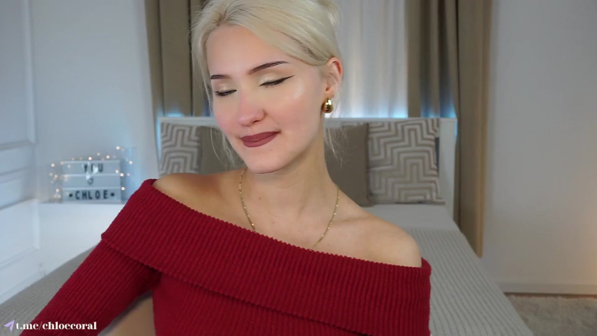 Gallery image thumbnail from ChloeCoral's myfreecams stream on, 03/11/2025, 17:44 image 12 of 20