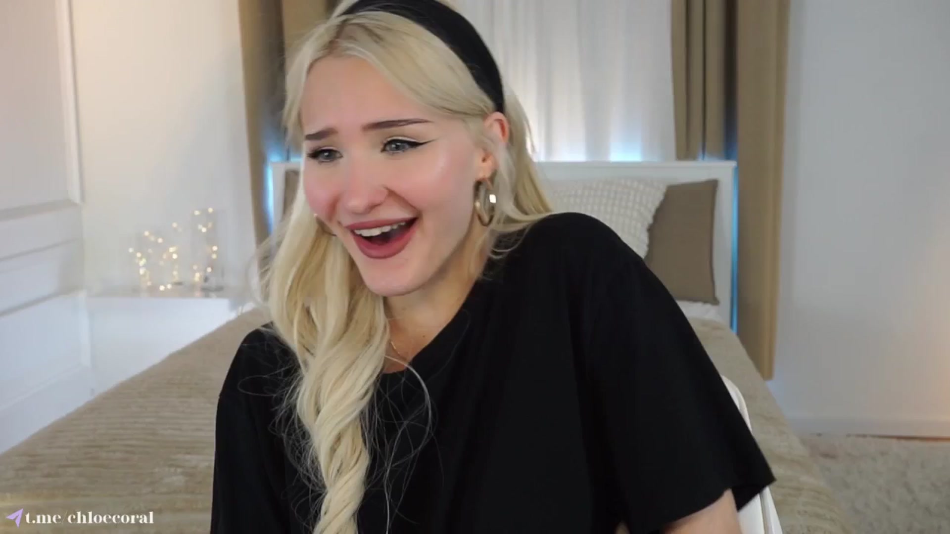 Gallery image thumbnail from ChloeCoral's myfreecams stream on, 04/04/2025, 20:17 image 1 of 20