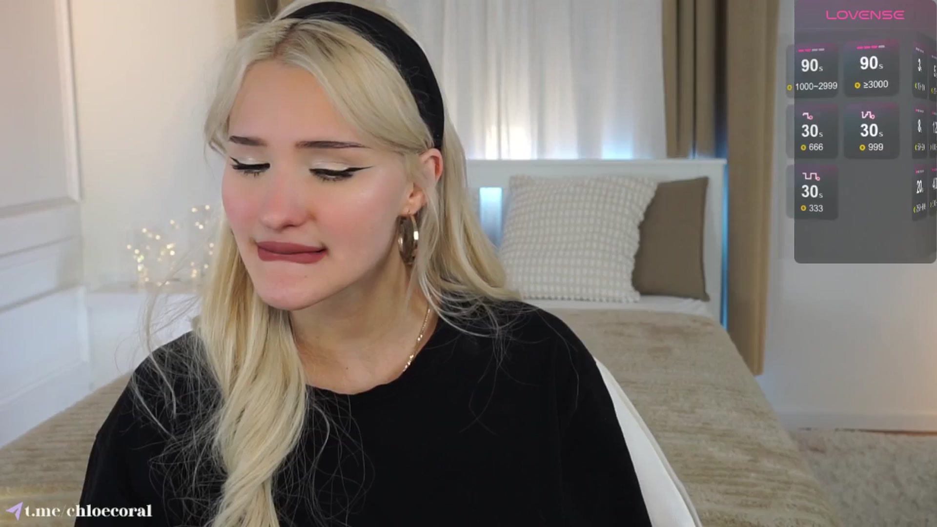 Gallery image thumbnail from ChloeCoral's myfreecams stream on, 04/04/2025, 20:17 image 5 of 20
