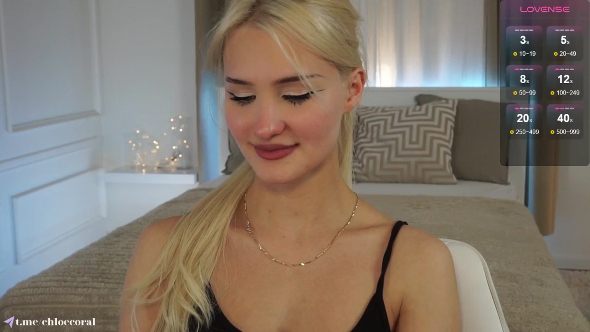 Gallery image thumbnail from ChloeCoral's myfreecams stream on, 04/10/2025, 19:26 image 15 of 20