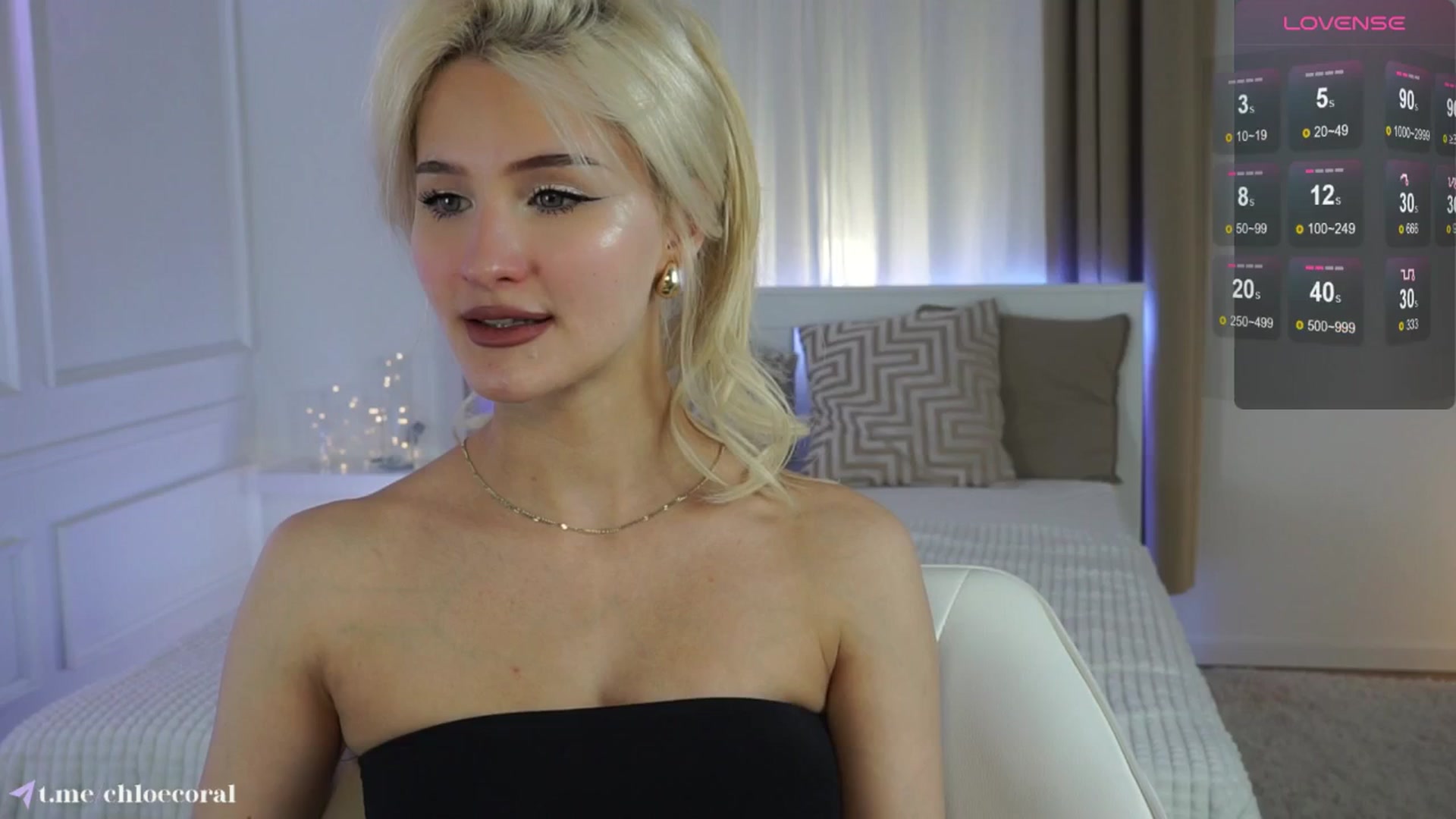 Gallery image thumbnail from ChloeCoral's myfreecams stream on, 04/20/2025, 16:03 image 5 of 20