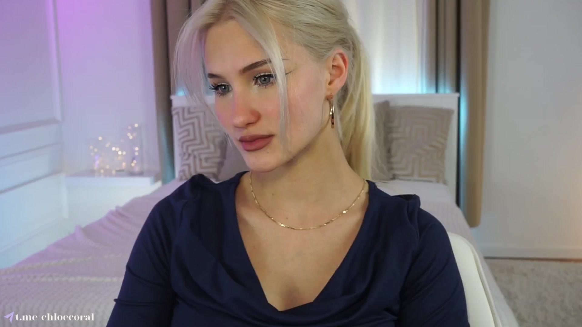 Gallery image thumbnail from ChloeCoral's myfreecams stream on, 04/26/2025, 18:38 image 17 of 20