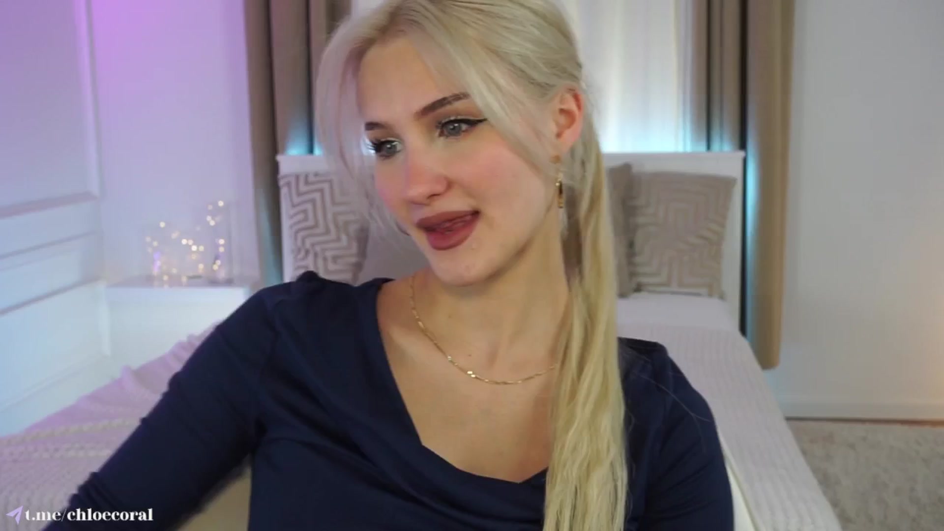 Gallery image thumbnail from ChloeCoral's myfreecams stream on, 04/26/2025, 18:38 image 8 of 20