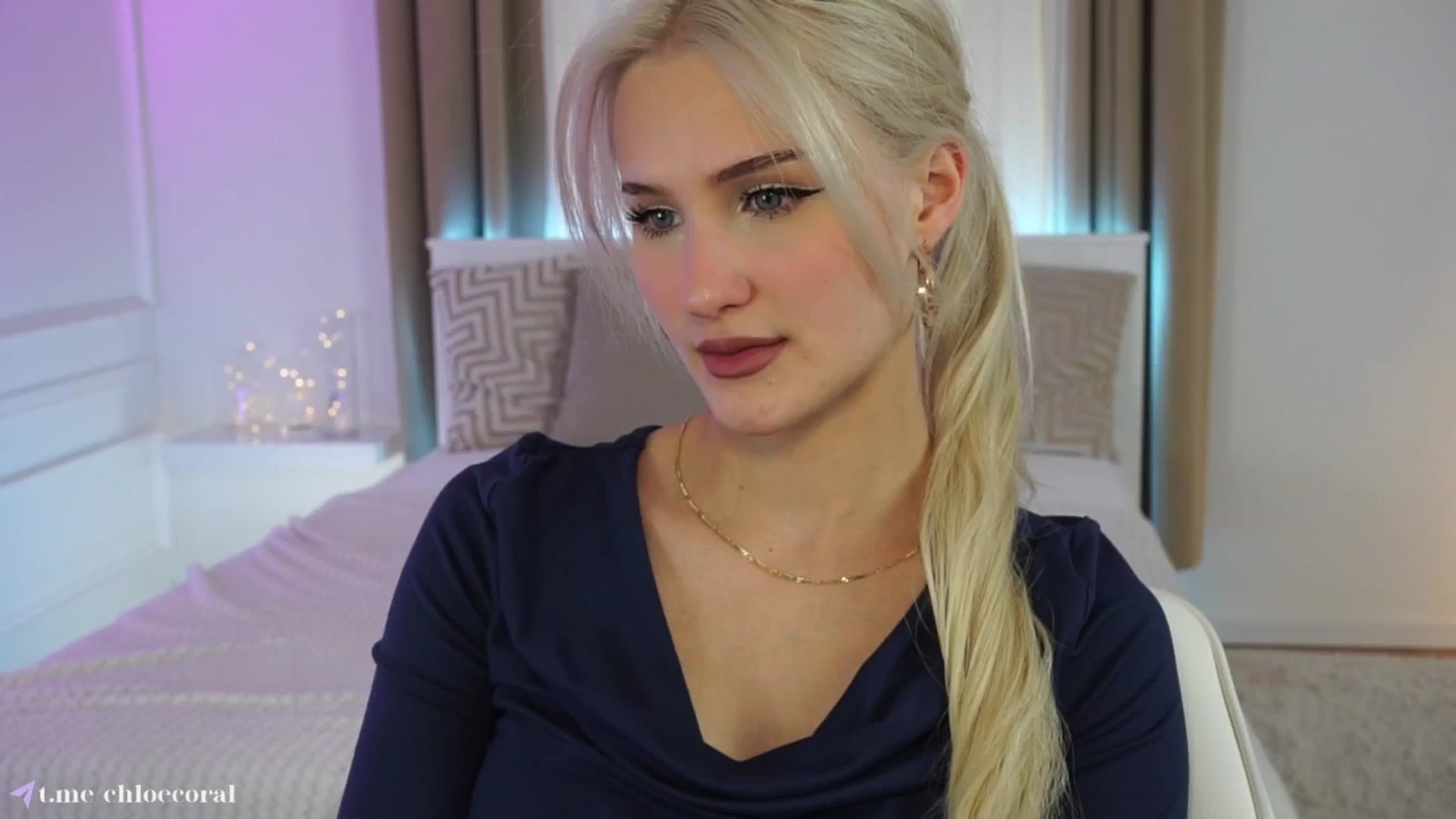 Gallery image thumbnail from ChloeCoral's myfreecams stream on, 04/26/2025, 18:38 image 13 of 20