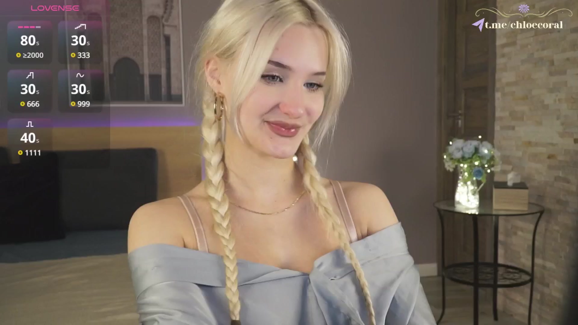 Gallery image thumbnail from ChloeCoral's myfreecams stream on, 05/13/2025, 21:11 image 17 of 20