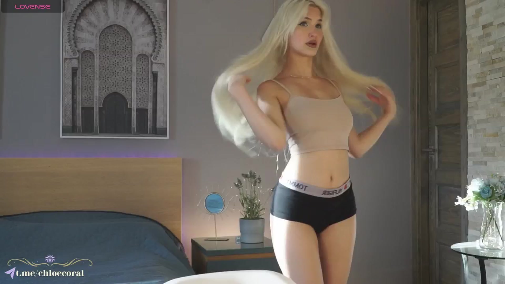 Gallery image thumbnail from ChloeCoral's myfreecams stream on, 06/28/2025, 18:16 image 2 of 20