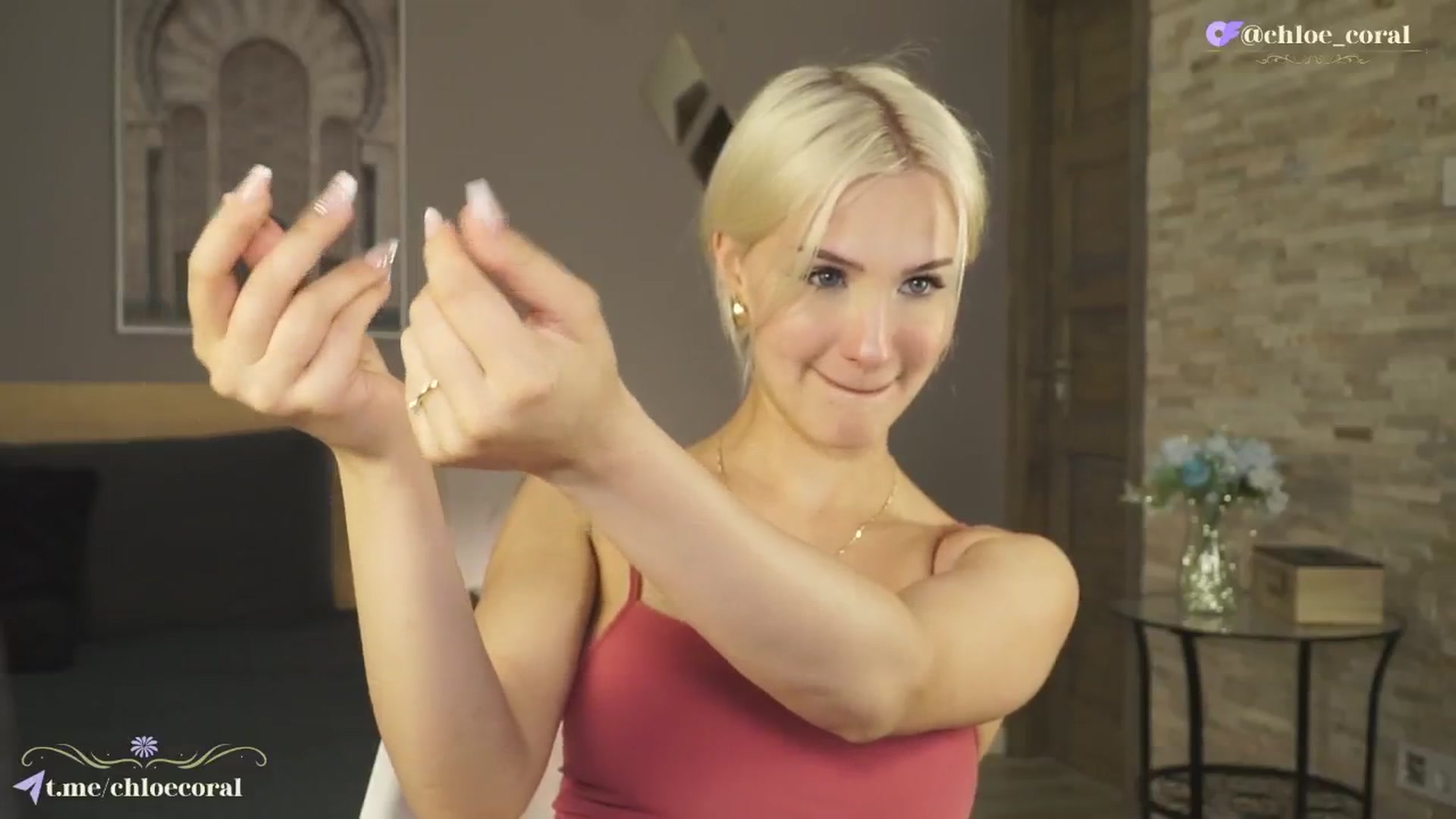 Gallery image thumbnail from ChloeCoral's myfreecams stream on, 06/30/2025, 18:13 image 14 of 20