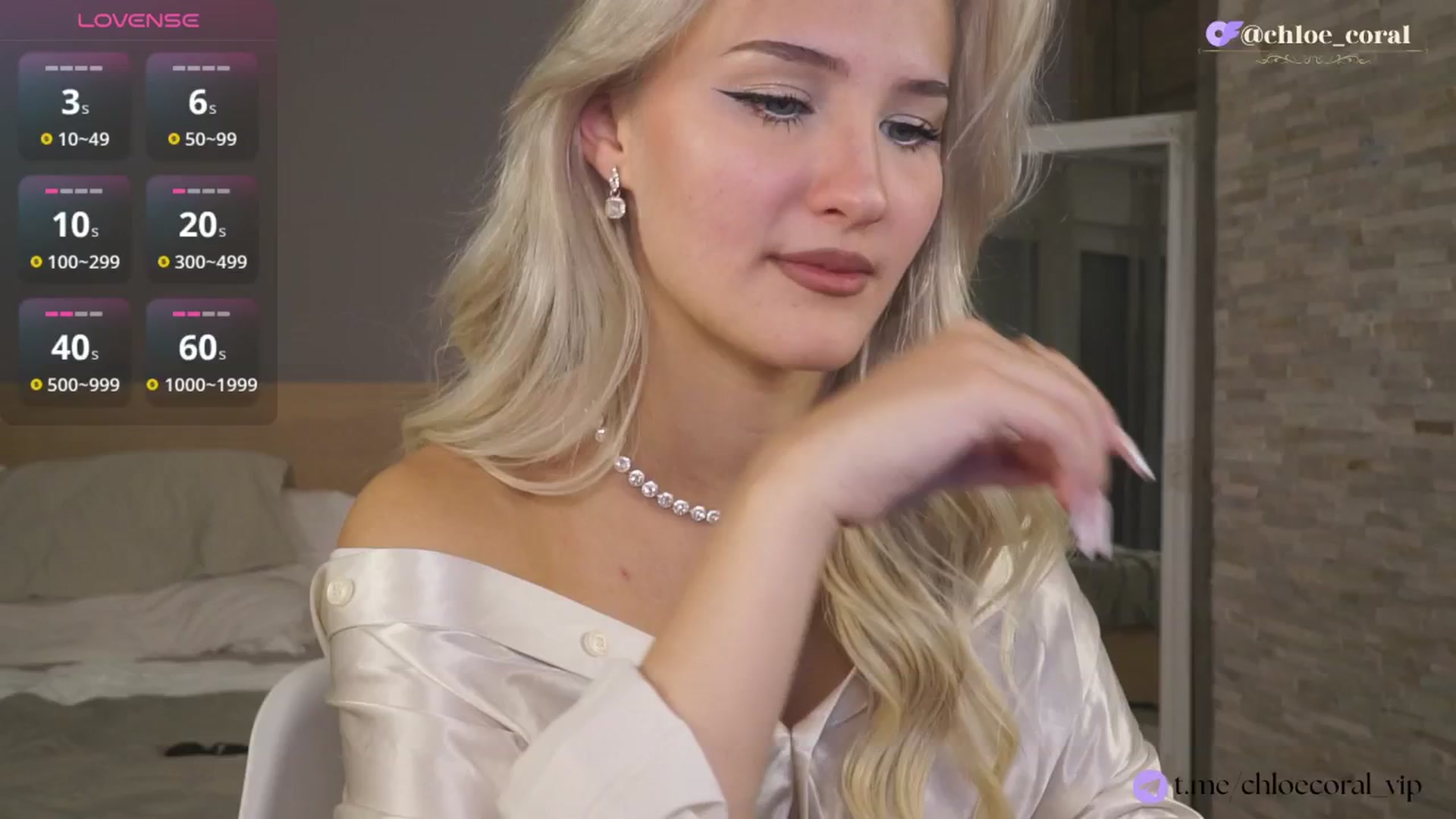 Gallery image thumbnail from ChloeCoral's myfreecams stream on, 10/04/2025, 21:20 image 5 of 20