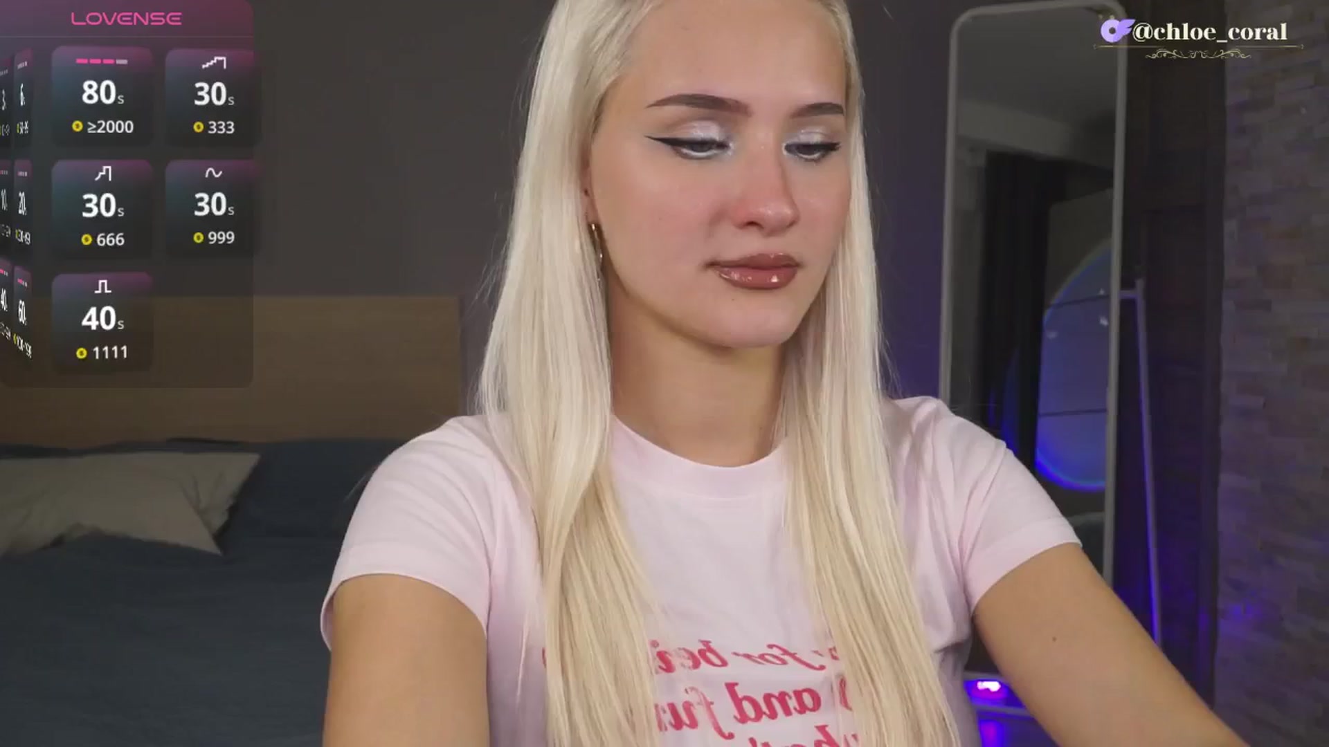 Gallery image thumbnail from ChloeCoral's myfreecams stream on, 11/17/2025, 21:14 image 18 of 20