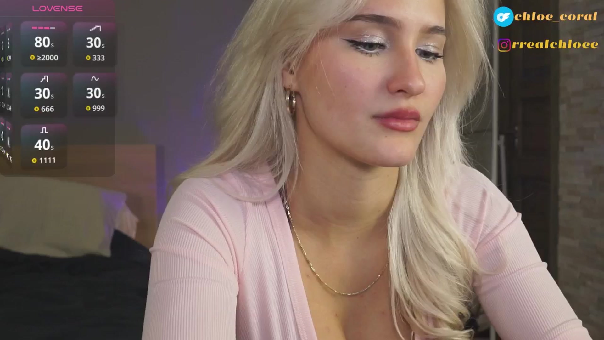 Gallery image thumbnail from ChloeCoral's myfreecams stream on, 11/26/2025, 01:11 image 11 of 20