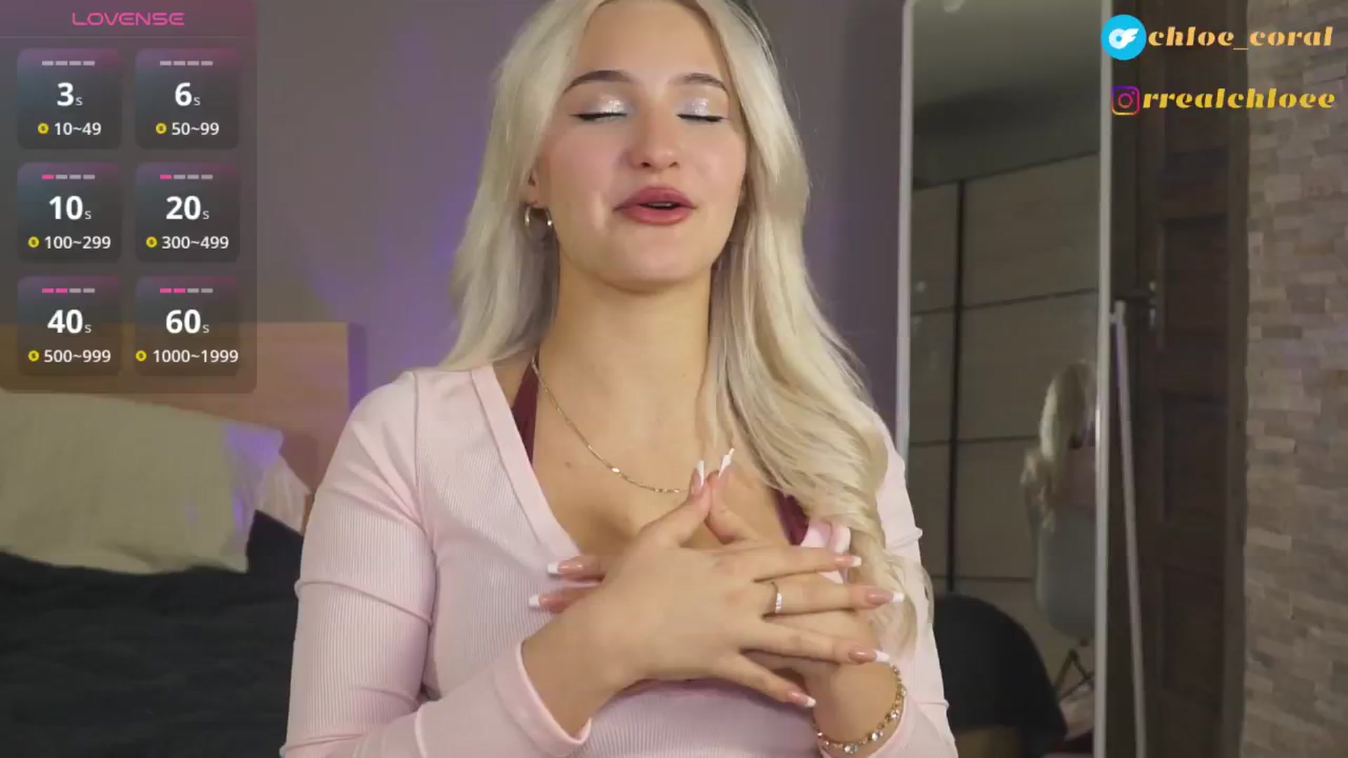 Gallery image thumbnail from ChloeCoral's myfreecams stream on, 11/26/2025, 01:11 image 5 of 20