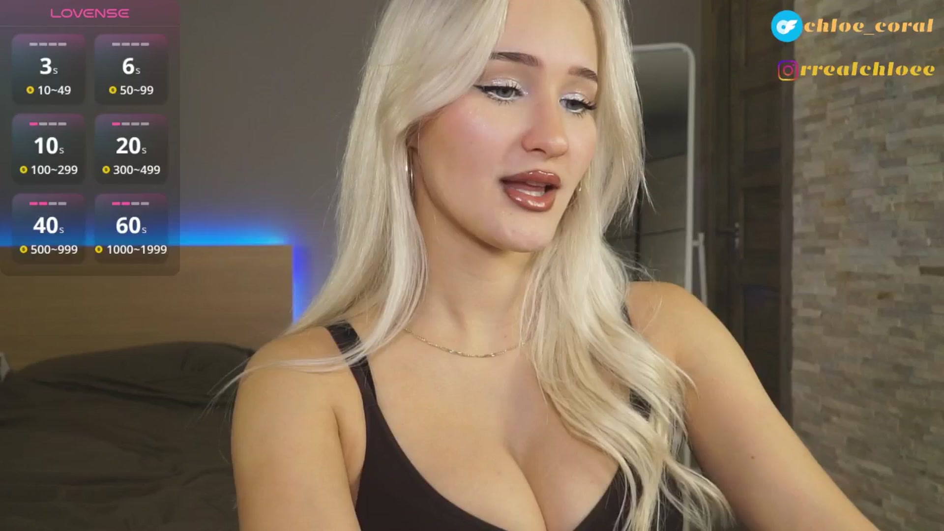 Gallery image thumbnail from ChloeCoral's myfreecams stream on, 12/03/2025, 17:07 image 13 of 20
