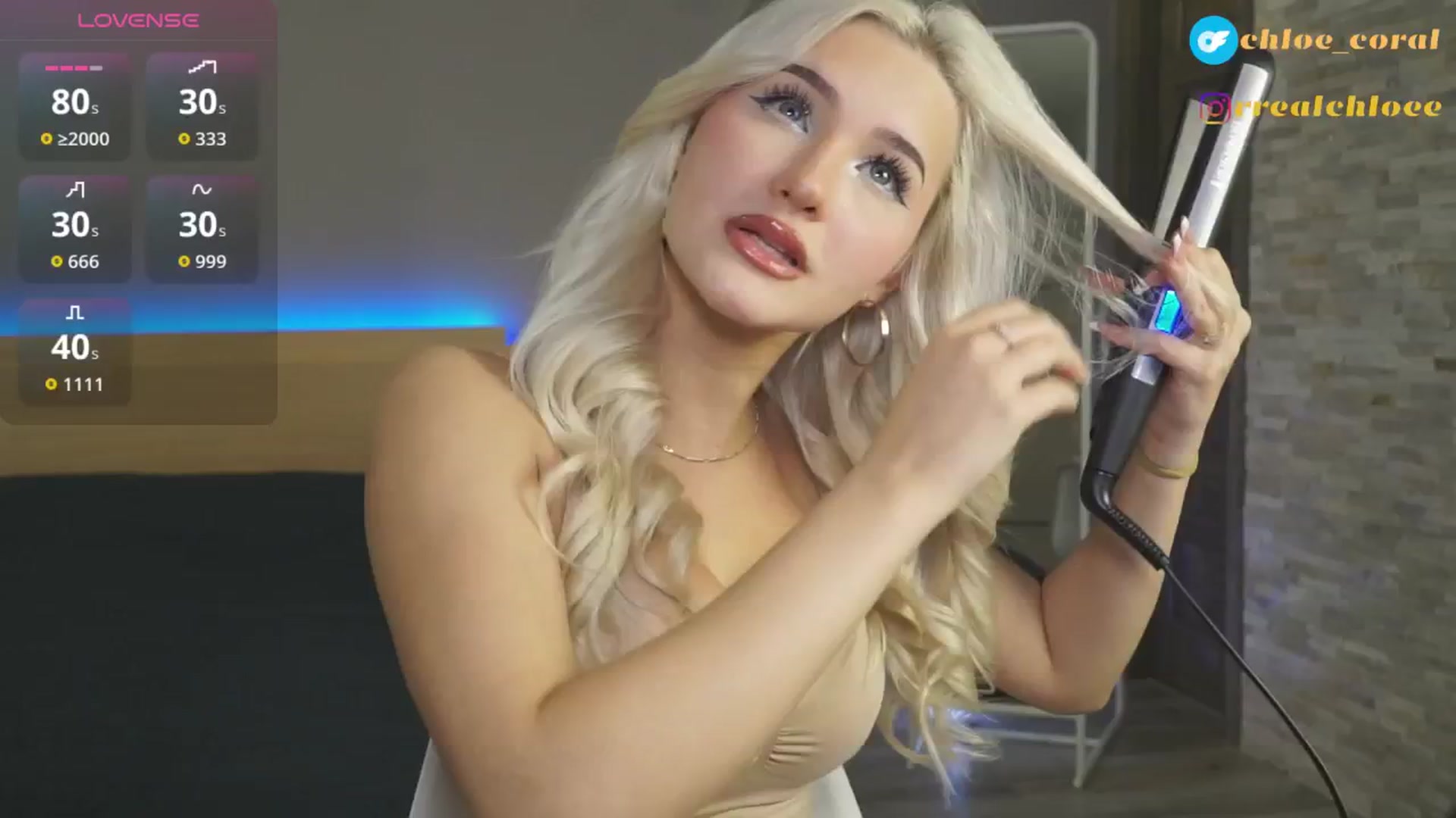 Gallery image thumbnail from ChloeCoral's myfreecams stream on, 12/08/2025, 19:33 image 9 of 20