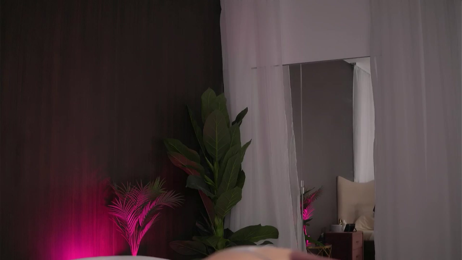 Gallery image thumbnail from ChloeDevine's myfreecams stream on, 11/19/2025, 14:49 image 7 of 20