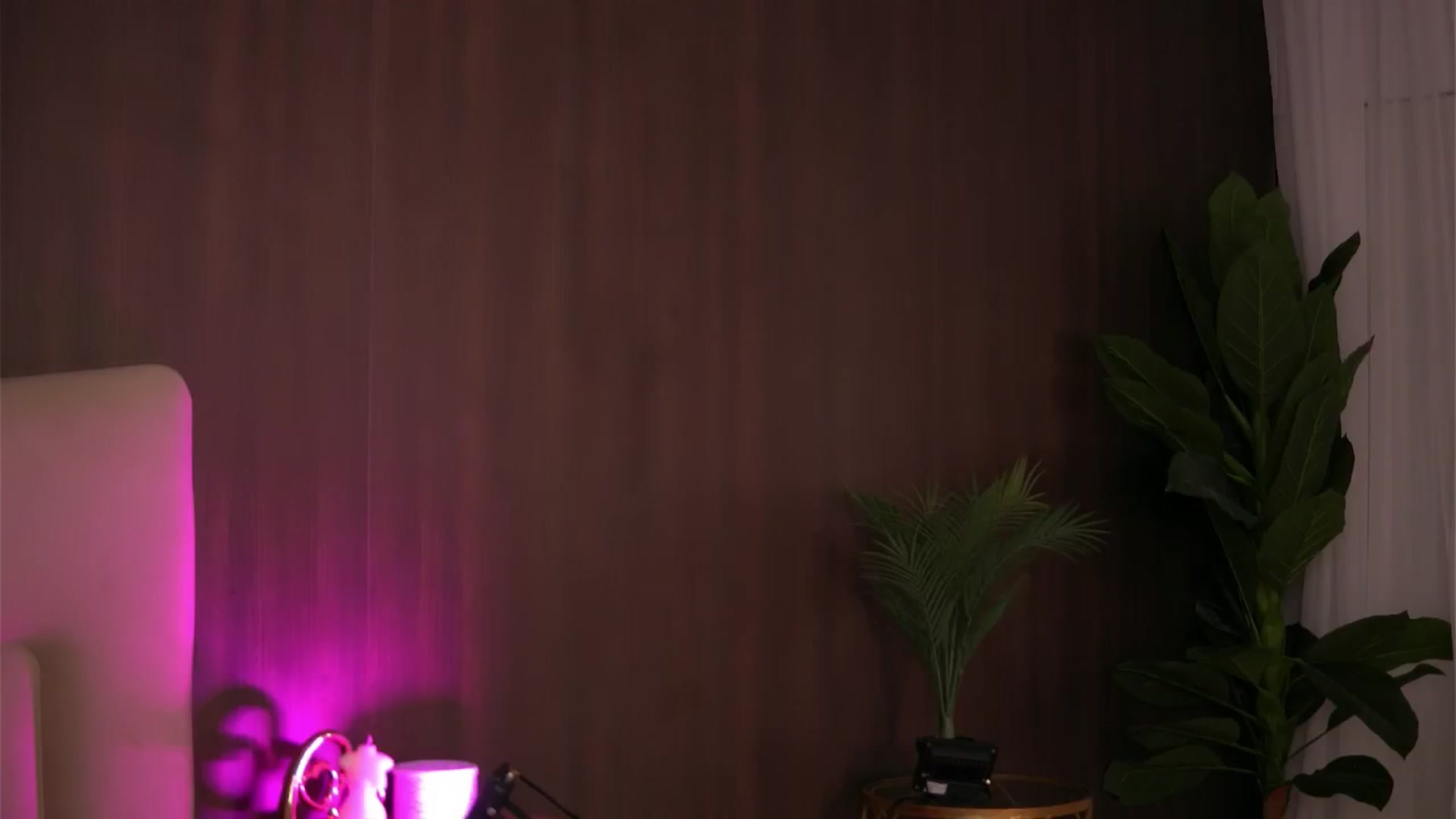 Gallery image thumbnail from ChloeDevine's myfreecams stream on, 11/25/2025, 14:28 image 4 of 20