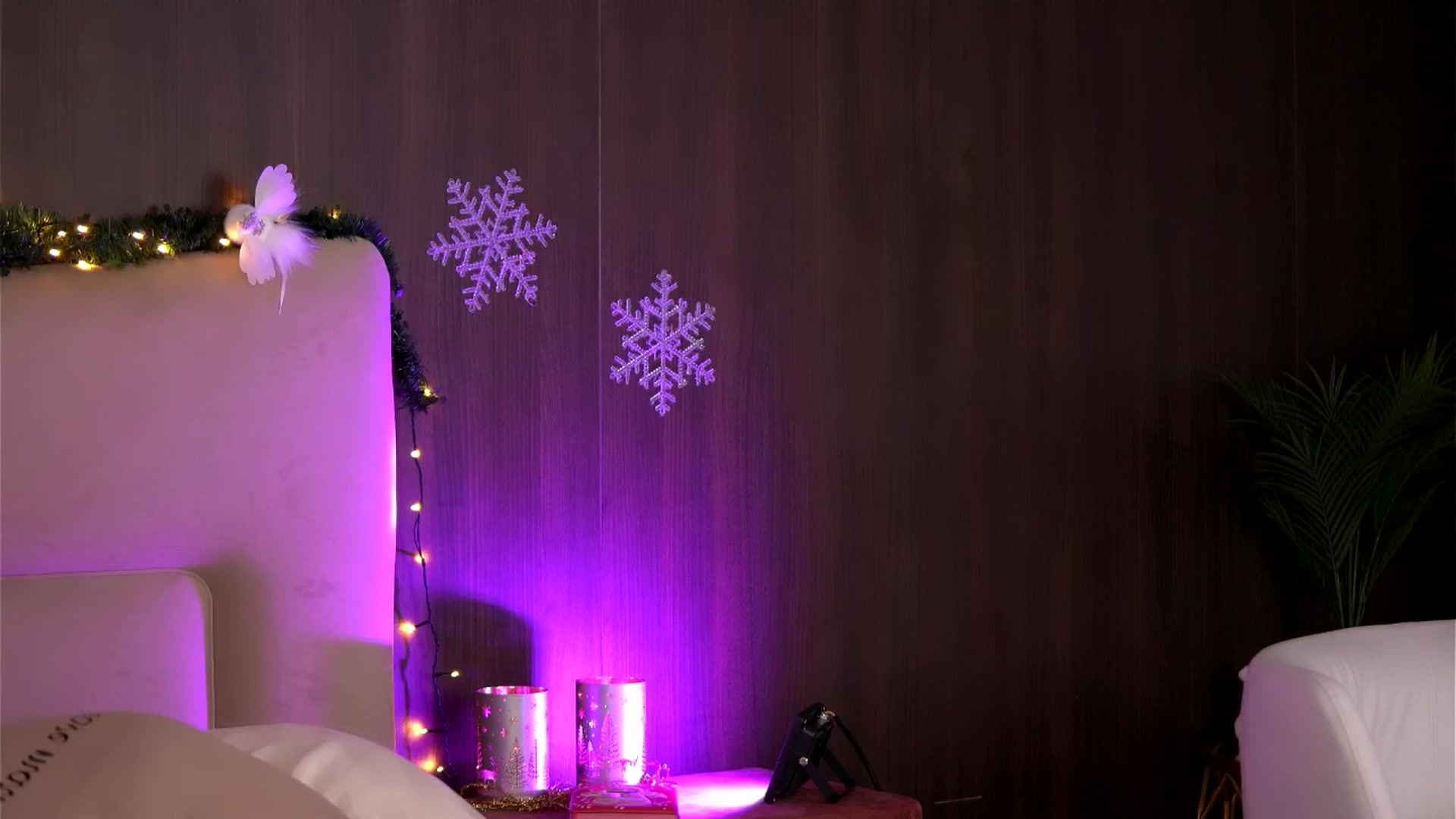 Gallery image thumbnail from ChloeDevine's myfreecams stream on, 12/04/2025, 13:45 image 15 of 20