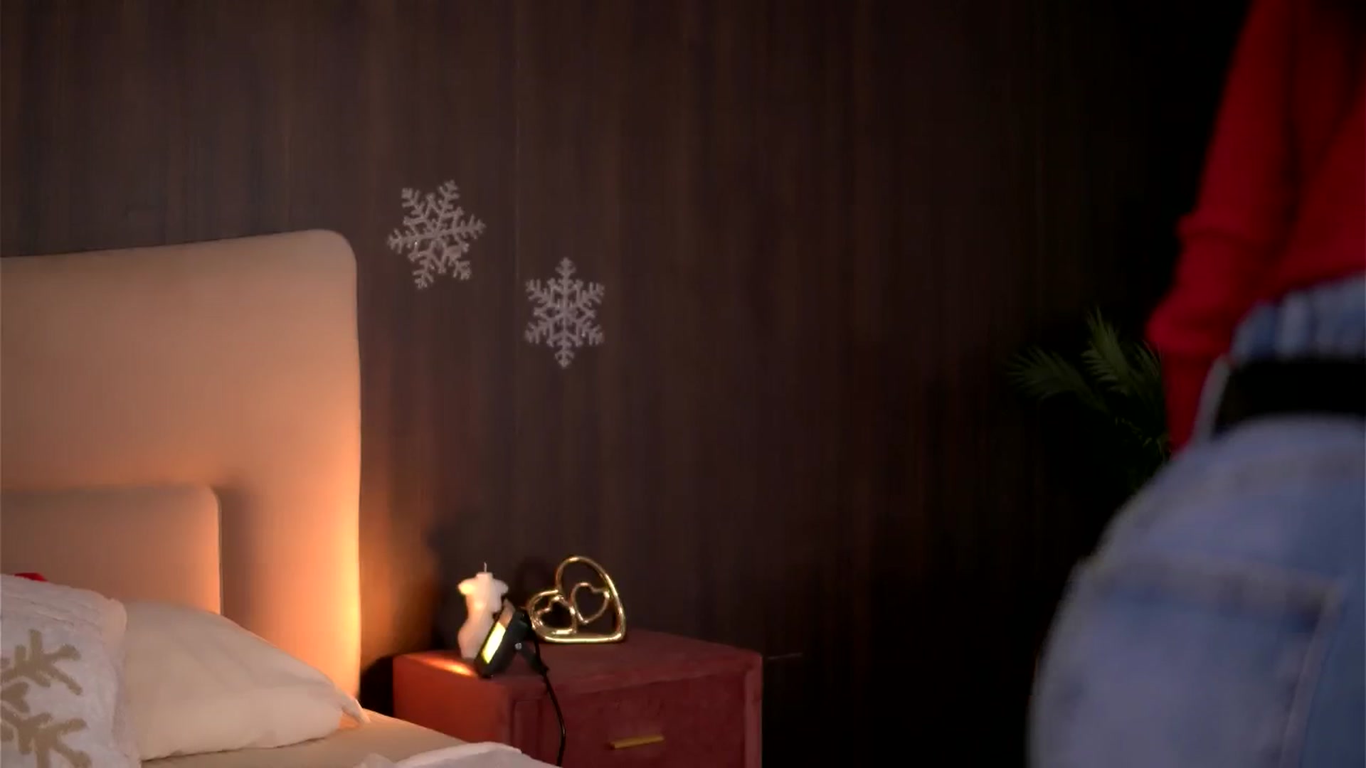 Gallery image thumbnail from ChloeDevine's myfreecams stream on, 01/13/2026, 15:46 image 14 of 20
