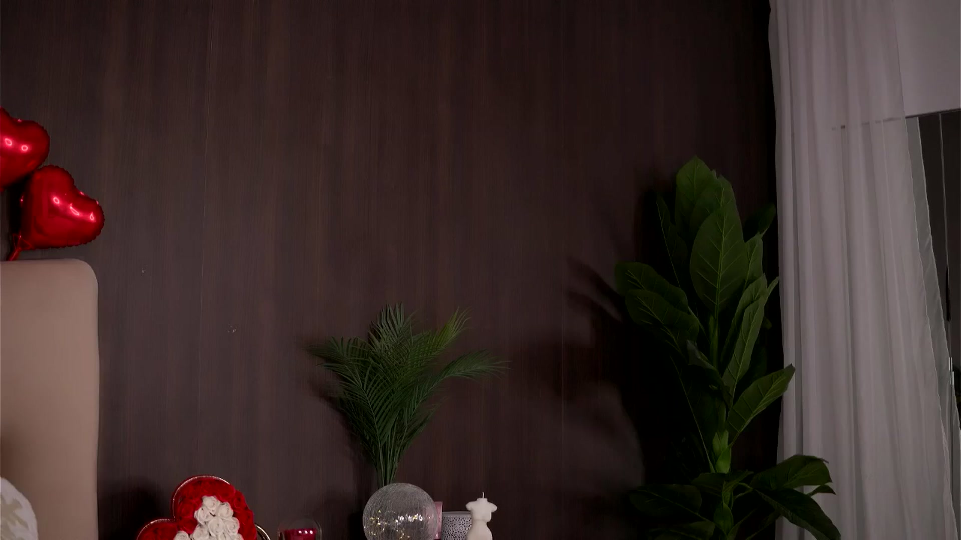 Gallery image thumbnail from ChloeDevine's myfreecams stream on, 02/14/2026, 12:56 image 16 of 20