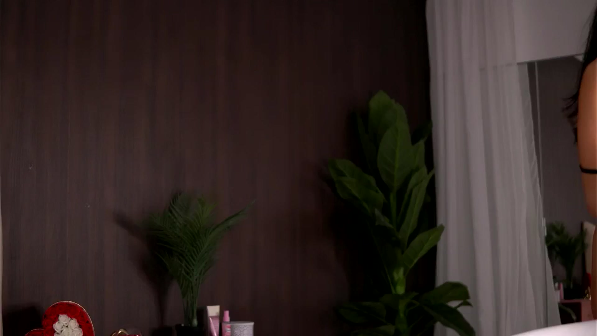 Gallery image thumbnail from ChloeDevine's myfreecams stream on, 03/05/2026, 13:53 image 8 of 20