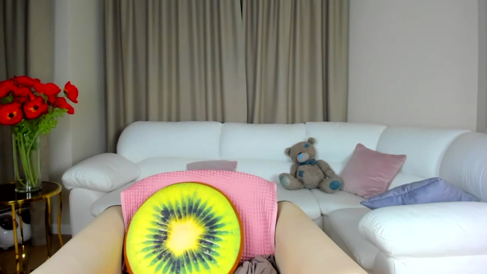Gallery image thumbnail from ChloeJakson's myfreecams stream on, 11/24/2022, 16:31 image 11 of 20