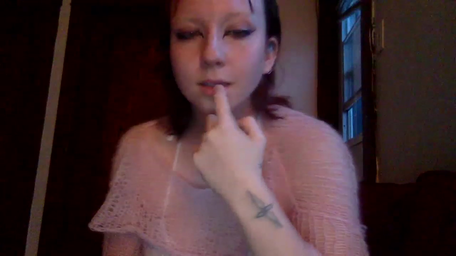 Gallery image thumbnail from ChloeLone's myfreecams stream on, 12/28/2022, 21:23 image 20 of 20
