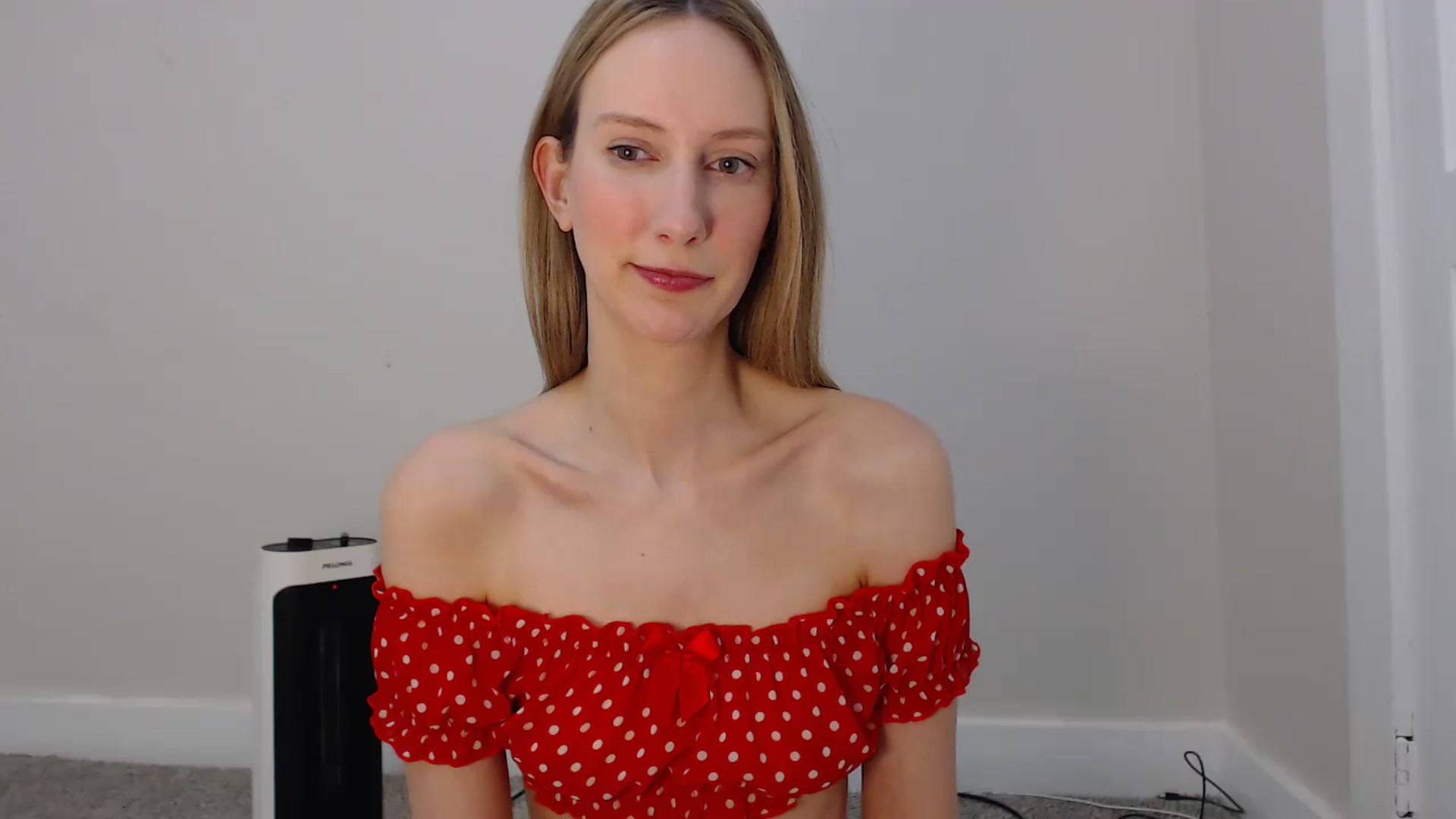 Gallery image thumbnail from ChloeMadden's myfreecams stream on, 04/02/2024, 03:01 image 4 of 20