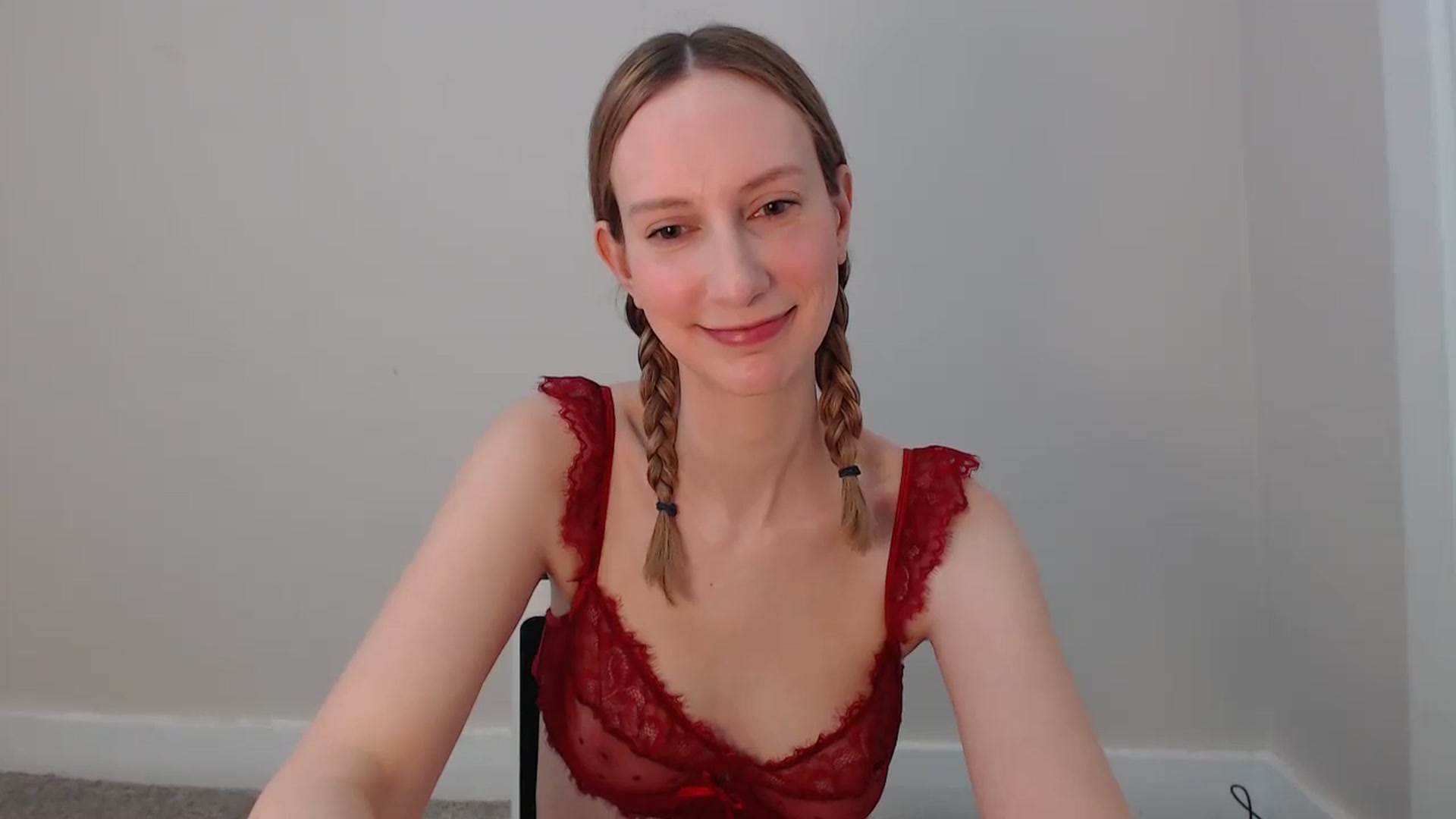 Gallery image thumbnail from ChloeMadden's myfreecams stream on, 04/03/2024, 20:30 image 13 of 20