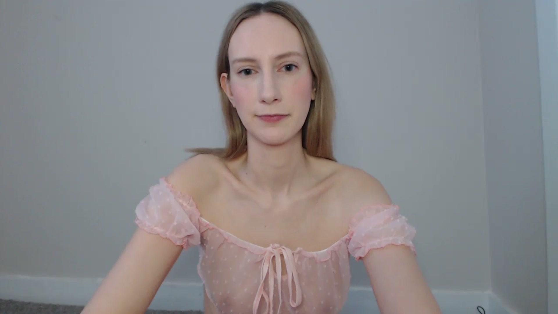 Gallery image thumbnail from ChloeMadden's myfreecams stream on, 04/06/2024, 21:37 image 11 of 20