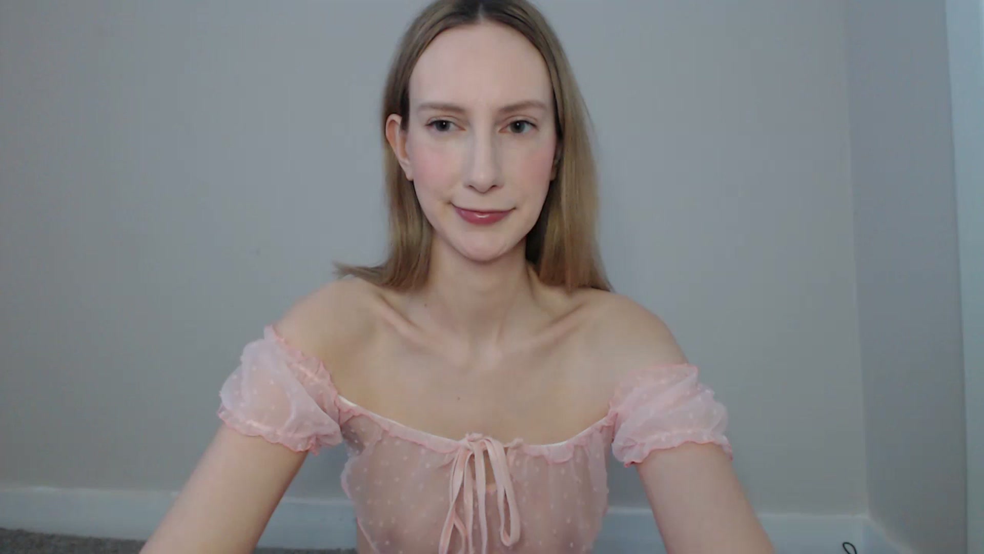 Gallery image thumbnail from ChloeMadden's myfreecams stream on, 04/06/2024, 21:37 image 8 of 20