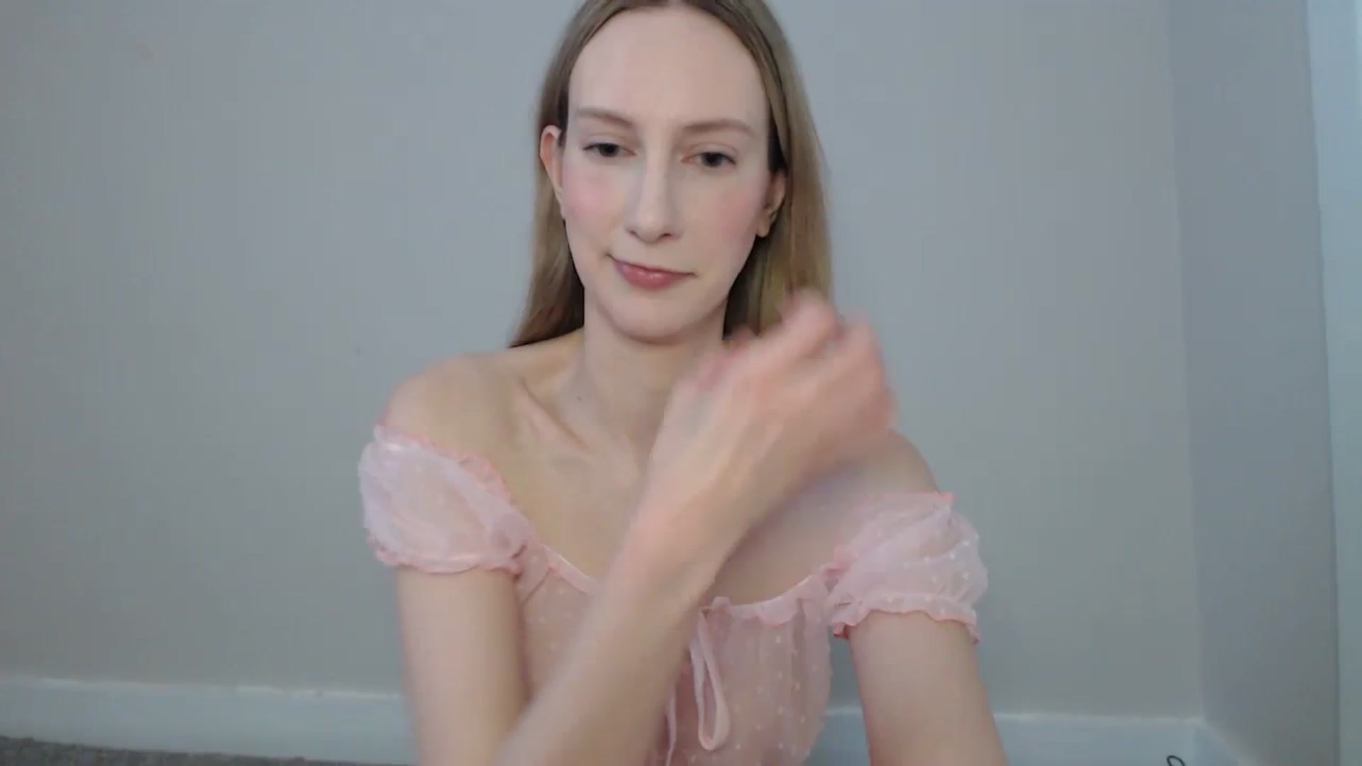 Gallery image thumbnail from ChloeMadden's myfreecams stream on, 04/06/2024, 21:37 image 4 of 20