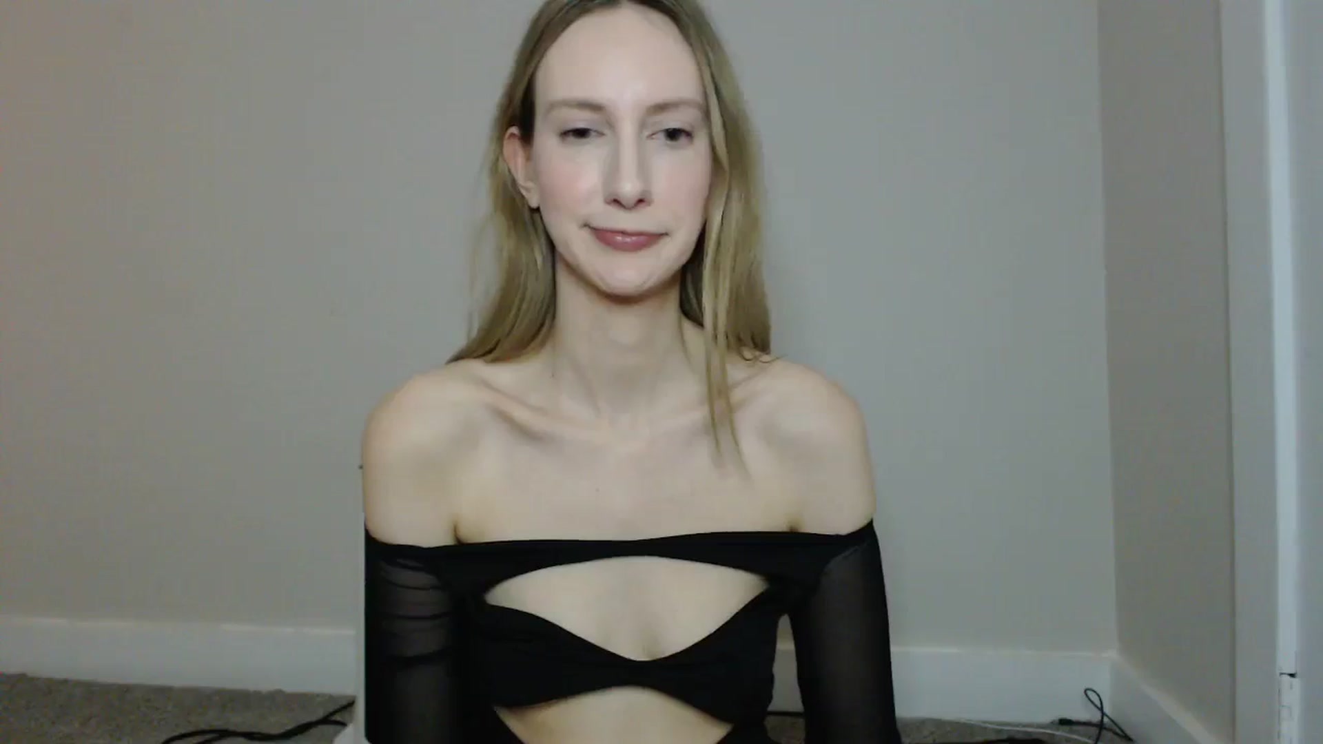 Gallery image thumbnail from ChloeMadden's myfreecams stream on, 04/08/2024, 04:54 image 16 of 20