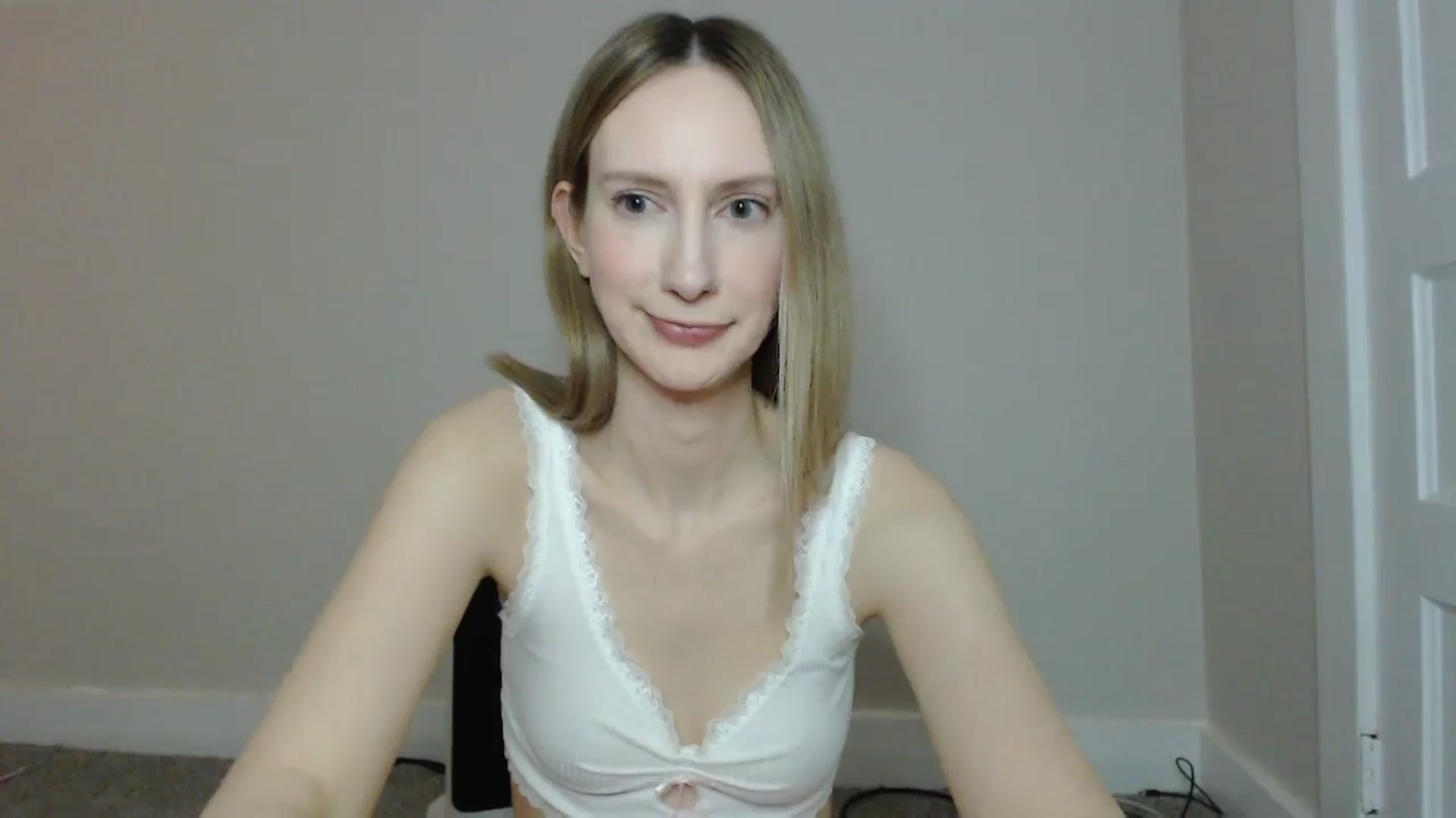 Gallery image thumbnail from ChloeMadden's myfreecams stream on, 04/10/2024, 06:01 image 20 of 20